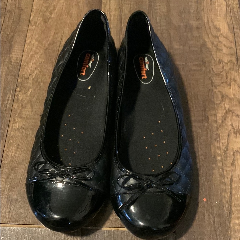 Women's Black Ballet Flats